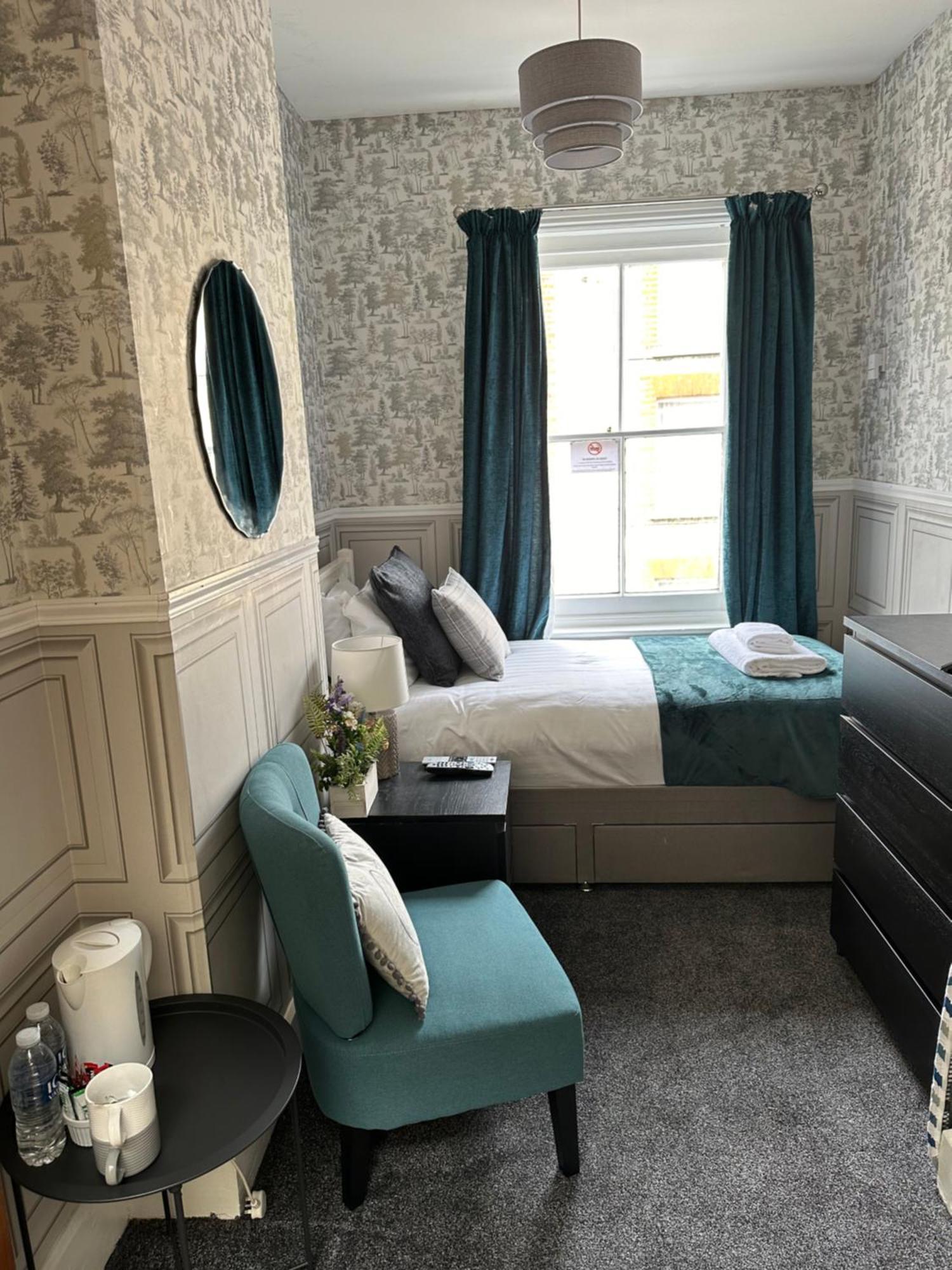 Waverley Inn Newport  Bagian luar foto