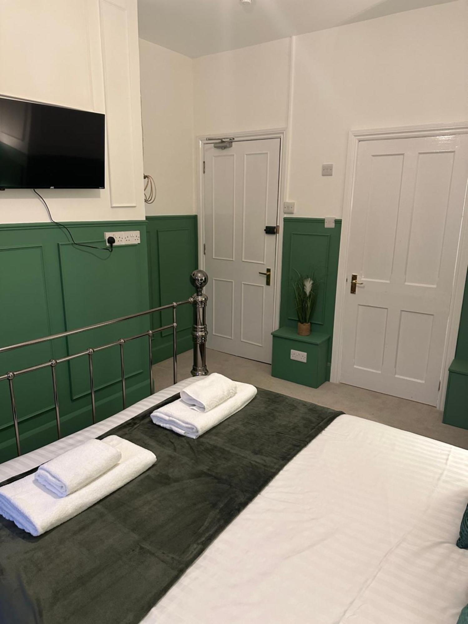 Waverley Inn Newport  Bagian luar foto