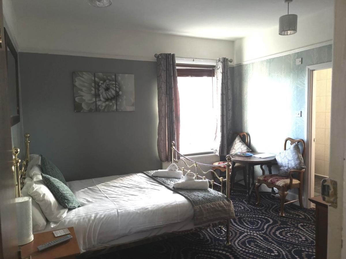 Waverley Inn Newport  Bagian luar foto